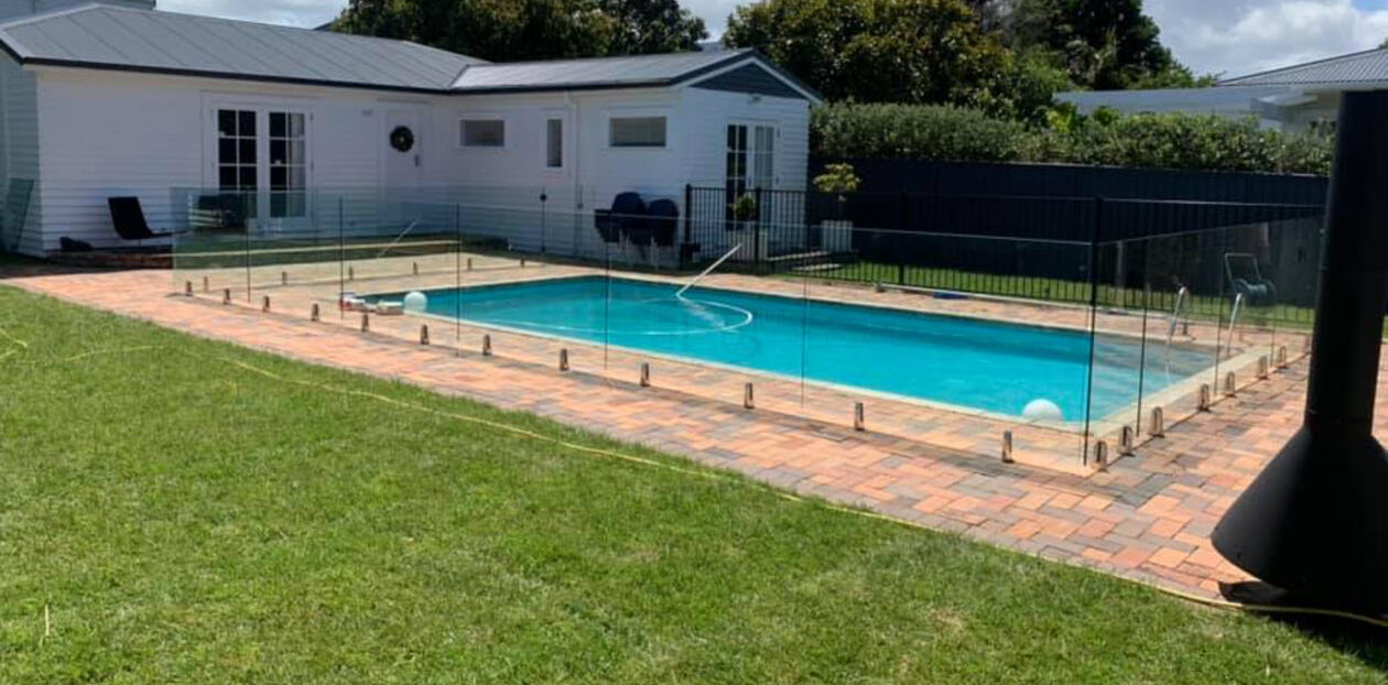 Pool surround fence Pool surround fence