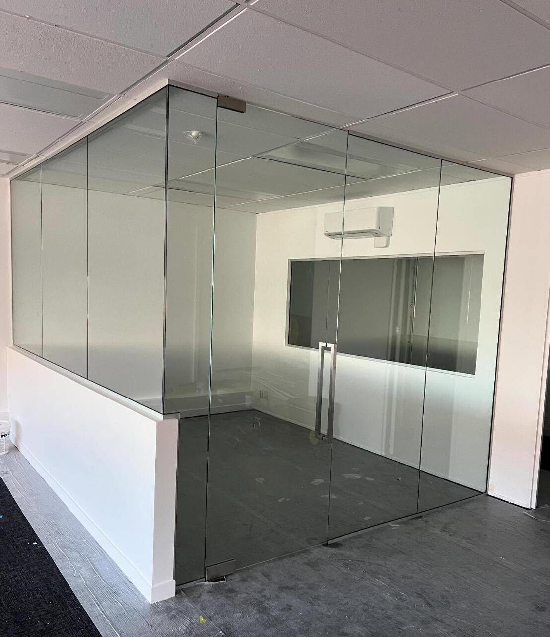 Office multi wall Office multi wall